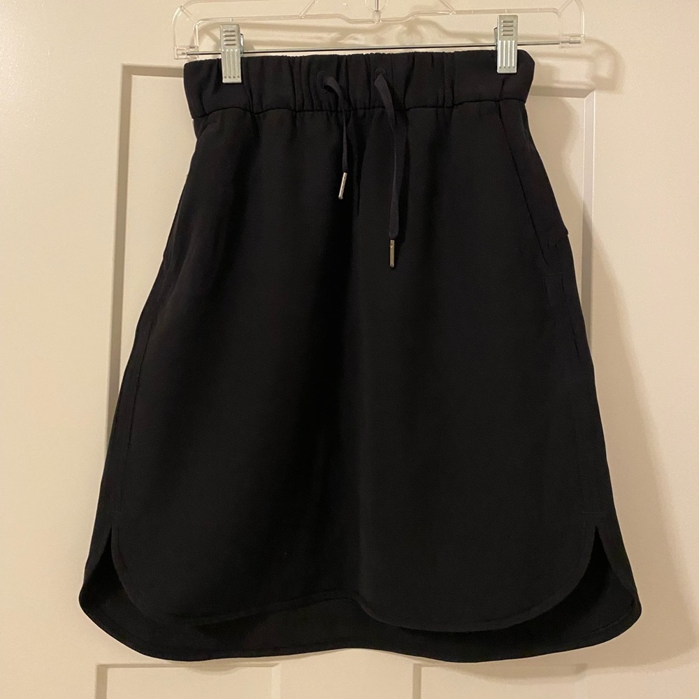 lululemon athletica Black Drawstring Athletic Skirt